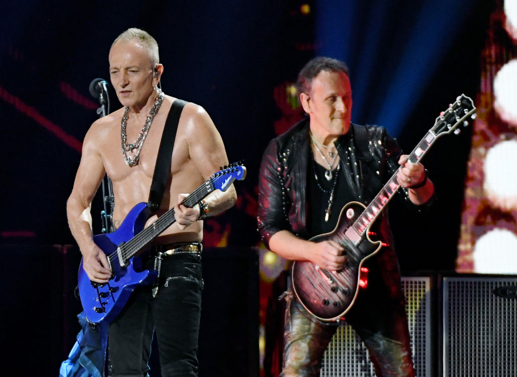 Def Leppard, Motely Crue Stadium Tour Secrets: Bands Secret to Staying Fit Revealed [Video]