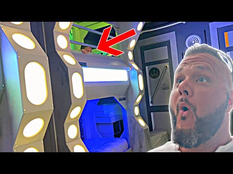 MOST AMAZING VACATION HOUSE EVER! STAR WARS THEMED BEDROOM!! Family TRAVEL VLOG HOUSE TOUR [Video]