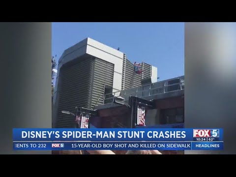 Disneyland Spider-Man Animatronic Malfunctions, Crashes During Stunt [Video]